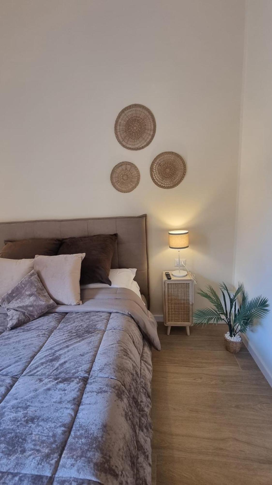 San Carlo Apartments B&B กาแซร์ตา ภายนอก รูปภาพ