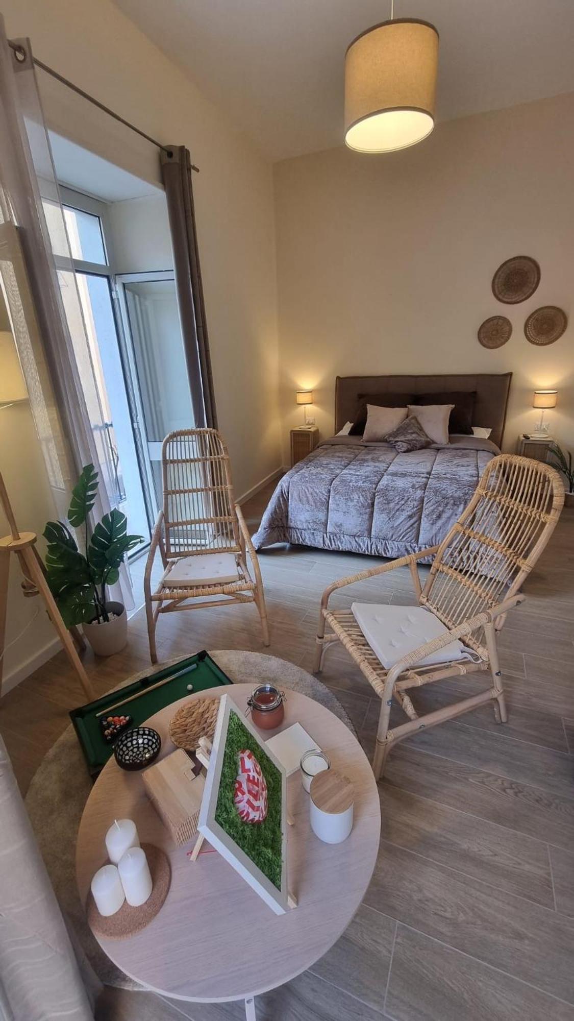 San Carlo Apartments B&B กาแซร์ตา ภายนอก รูปภาพ