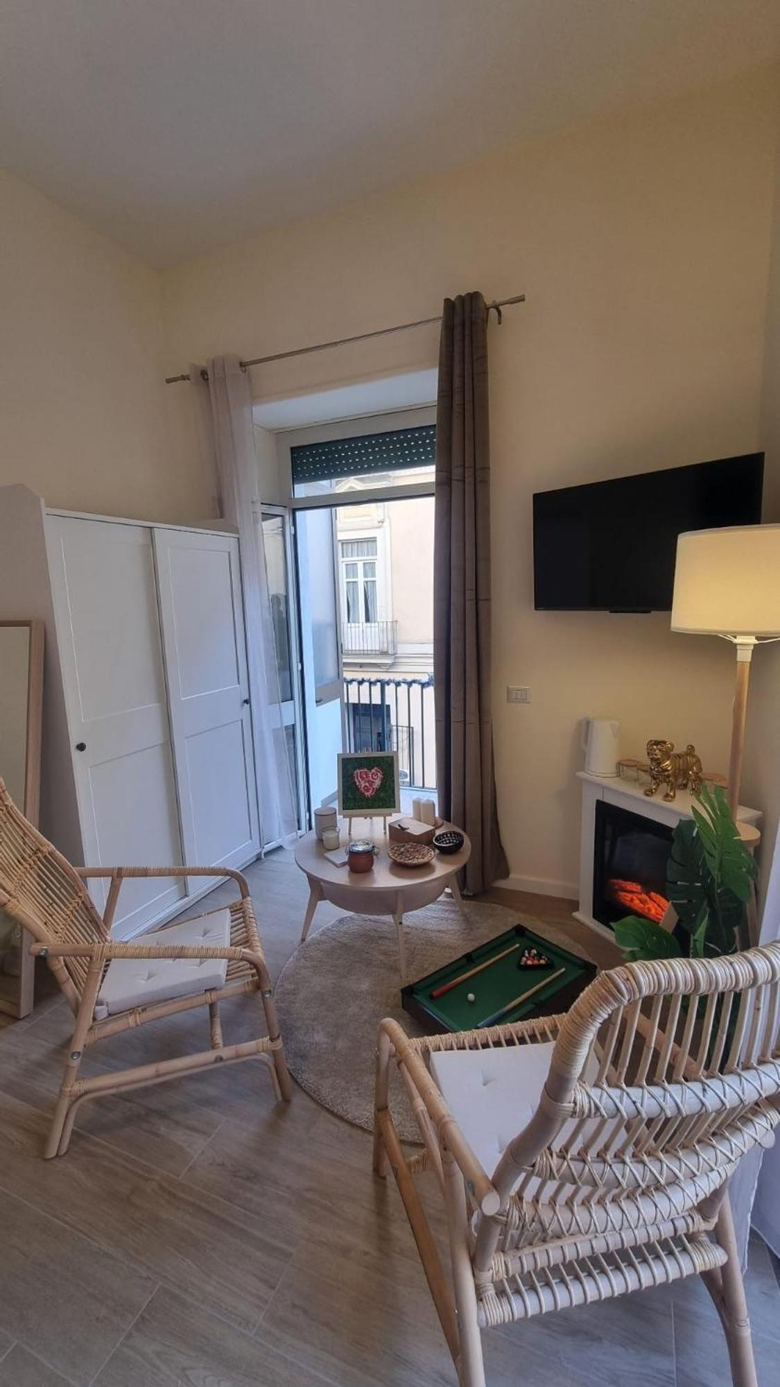 San Carlo Apartments B&B กาแซร์ตา ภายนอก รูปภาพ