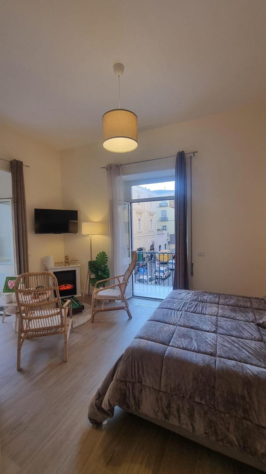 San Carlo Apartments B&B กาแซร์ตา ภายนอก รูปภาพ