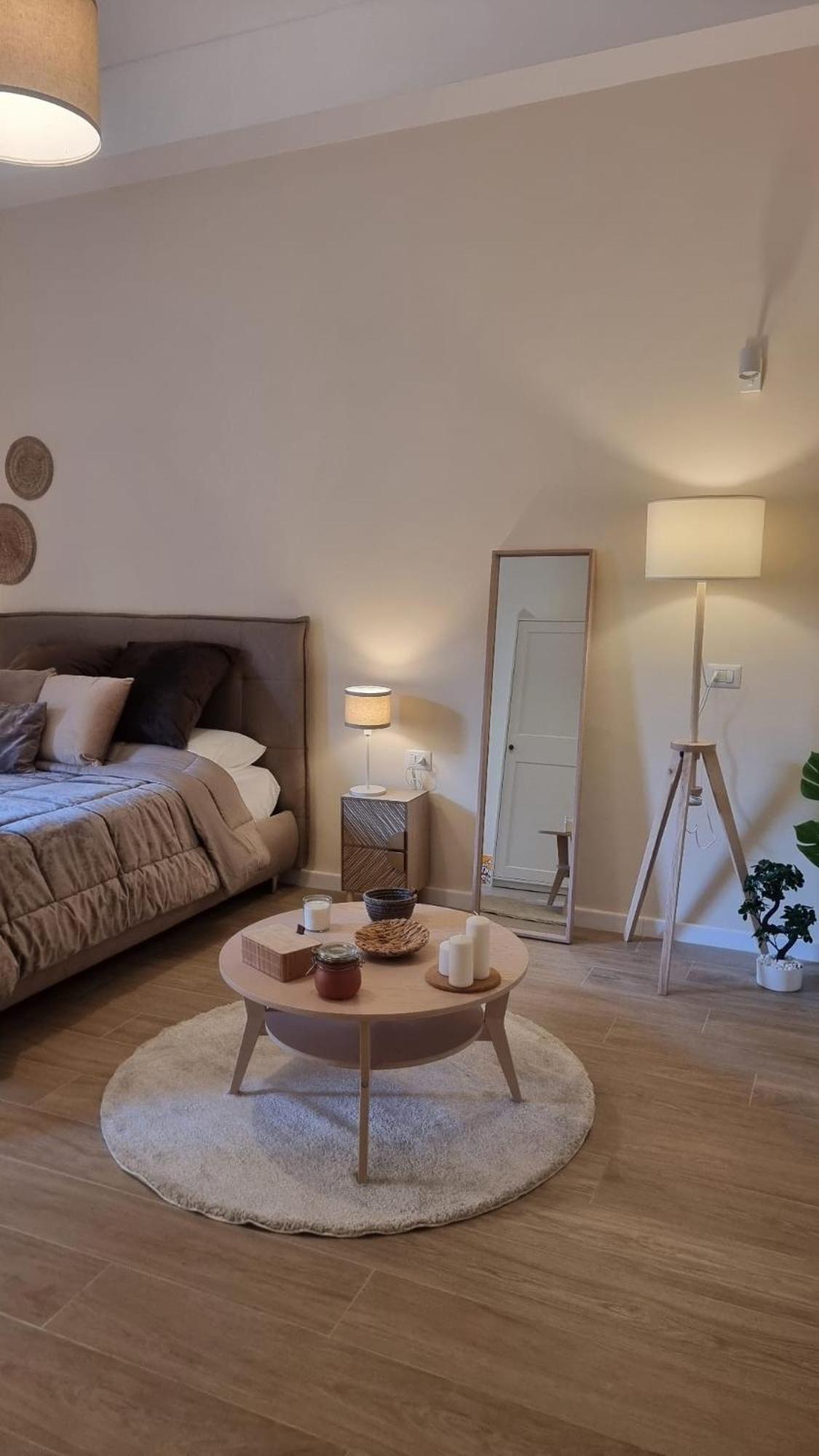 San Carlo Apartments B&B กาแซร์ตา ภายนอก รูปภาพ