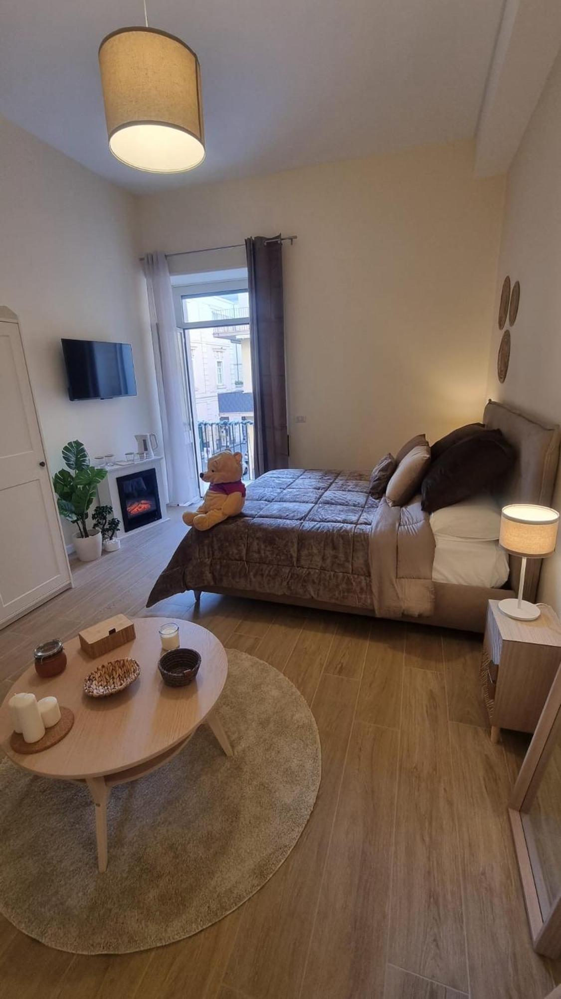 San Carlo Apartments B&B กาแซร์ตา ภายนอก รูปภาพ