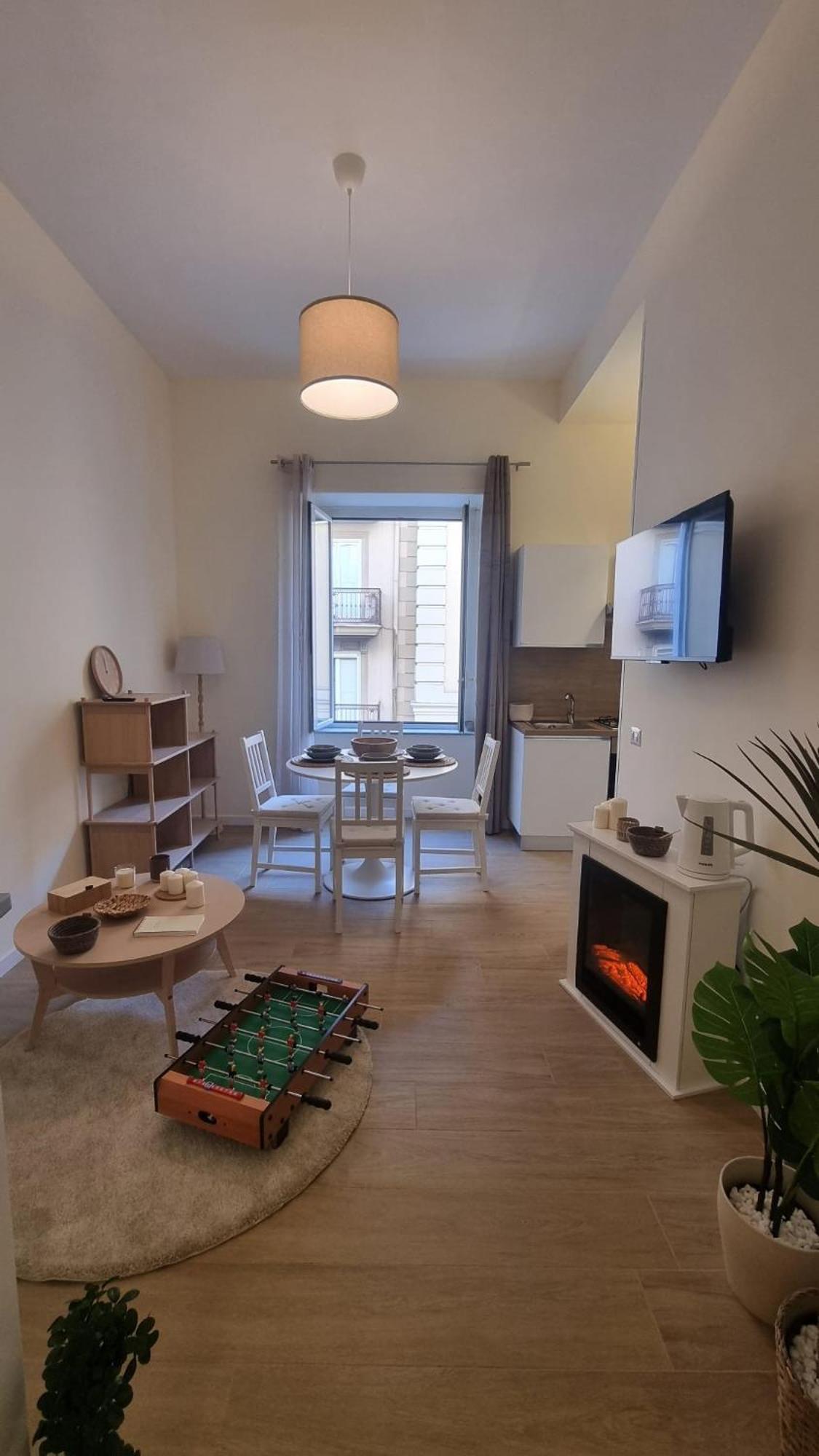 San Carlo Apartments B&B กาแซร์ตา ภายนอก รูปภาพ