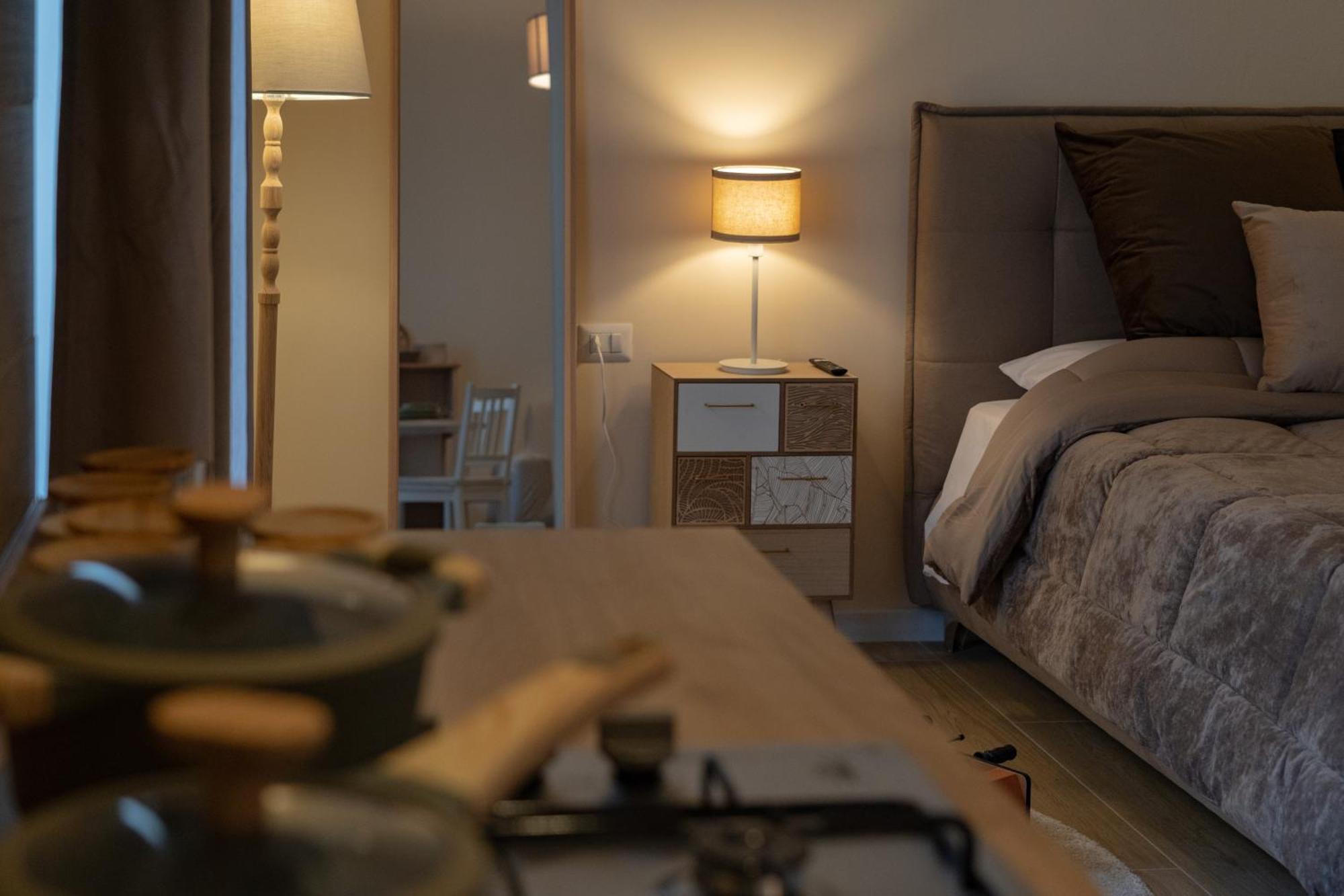 San Carlo Apartments B&B กาแซร์ตา ภายนอก รูปภาพ