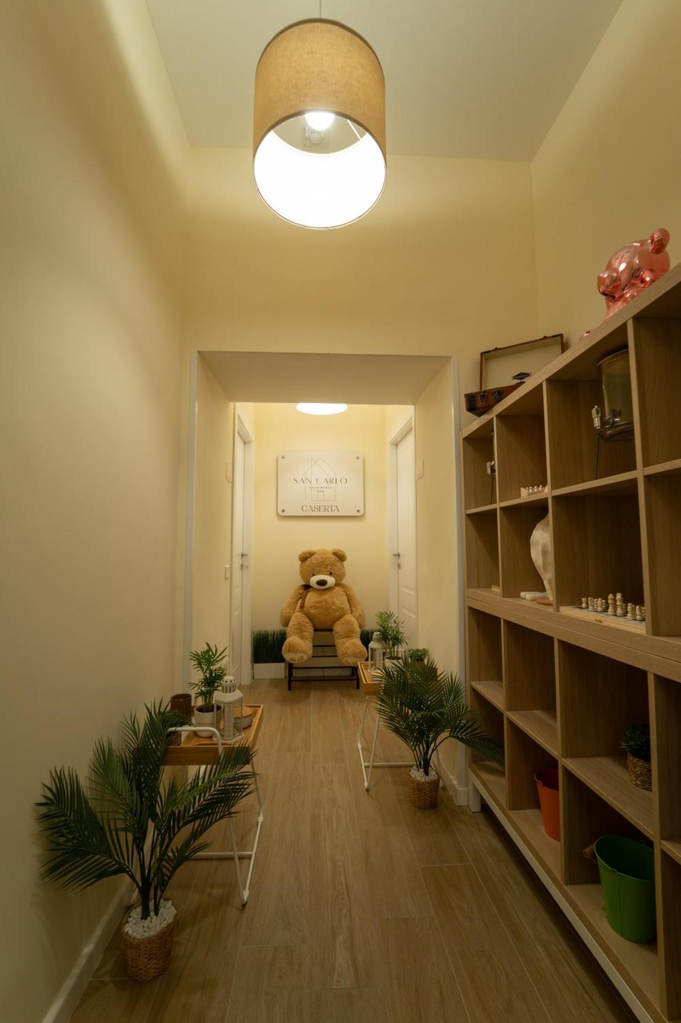San Carlo Apartments B&B กาแซร์ตา ภายนอก รูปภาพ